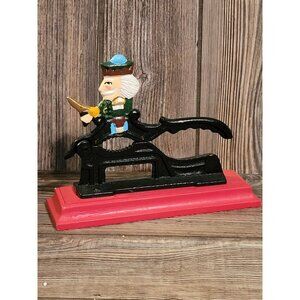 Vtg 1970s Cast Iron Nut Cracker Wood Base  Nutcracker Soldier Revolution